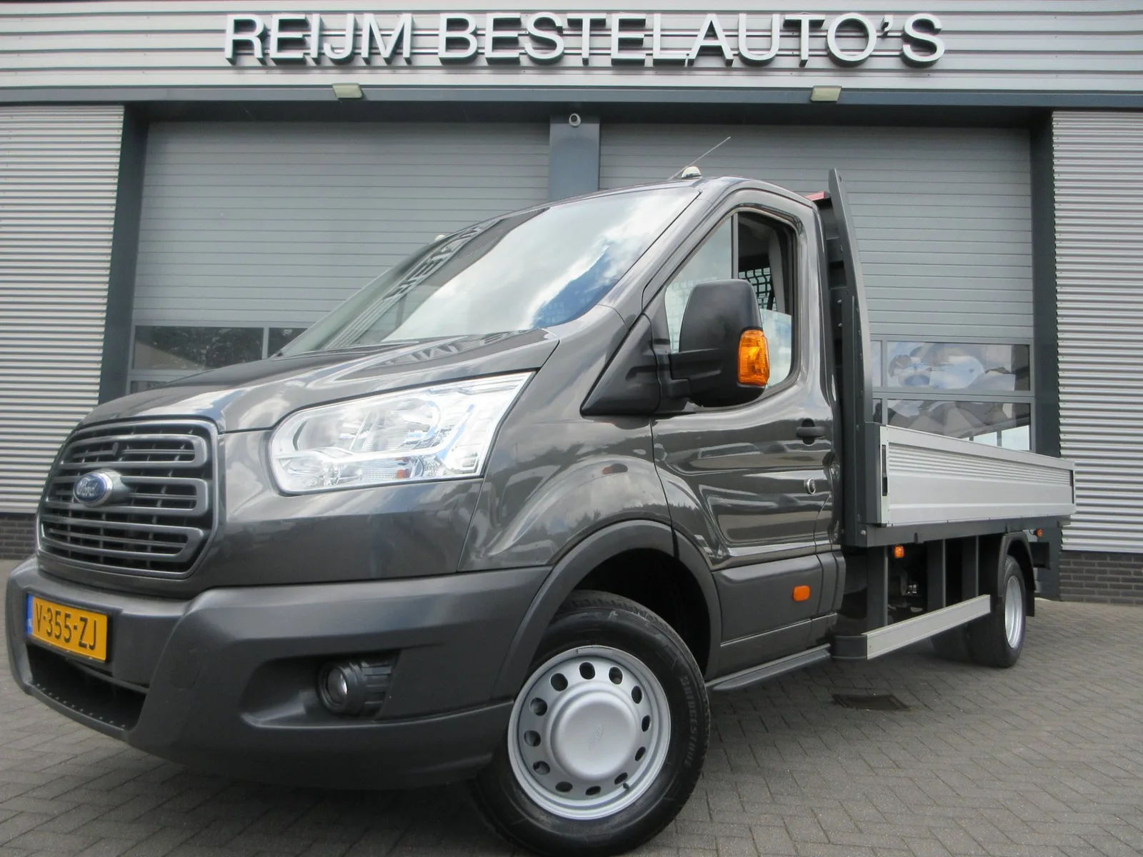 Ford Transit (2019) — foto 1