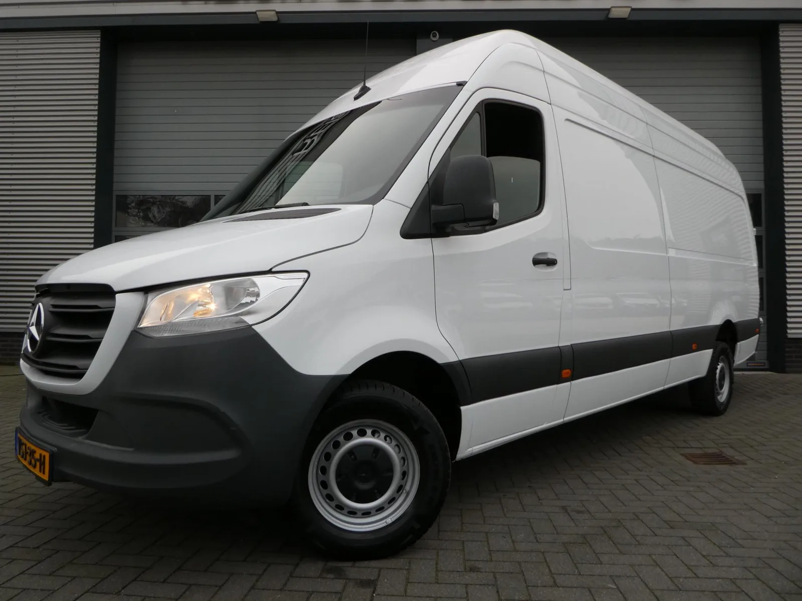 Mercedes-Benz Sprinter (2022) — foto 1