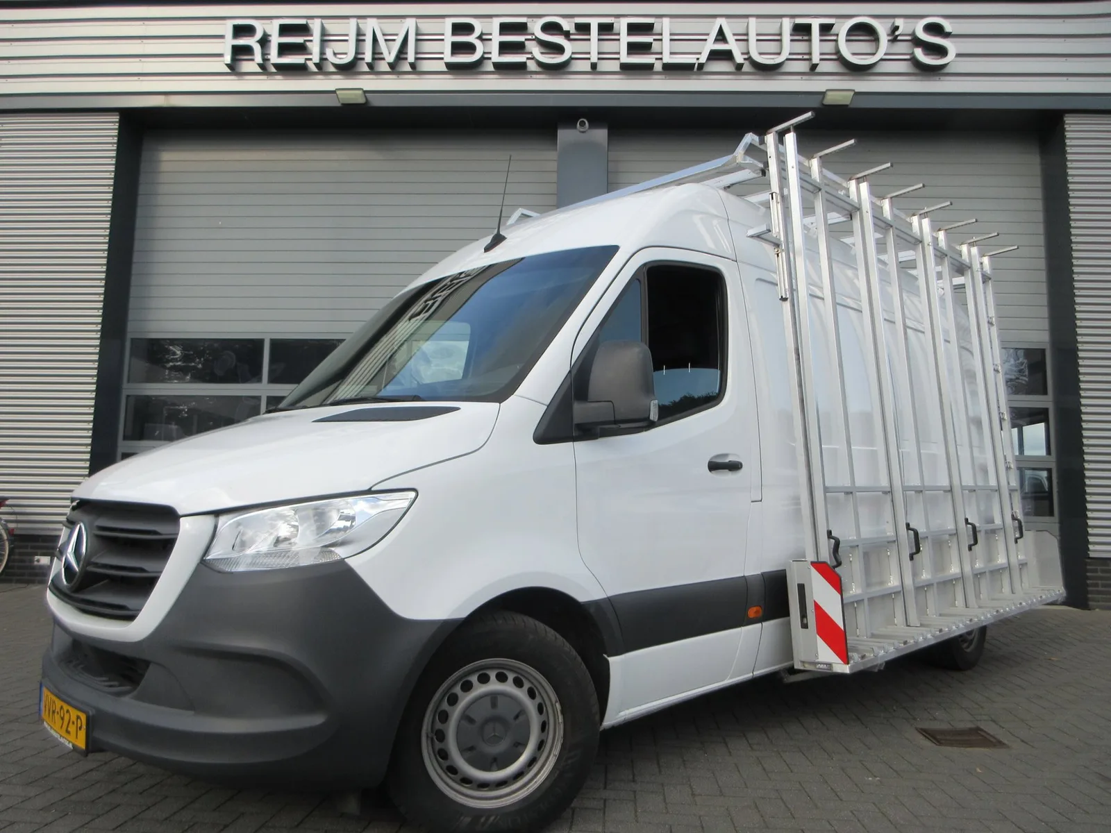 Mercedes-Benz Sprinter (2023) — foto 1