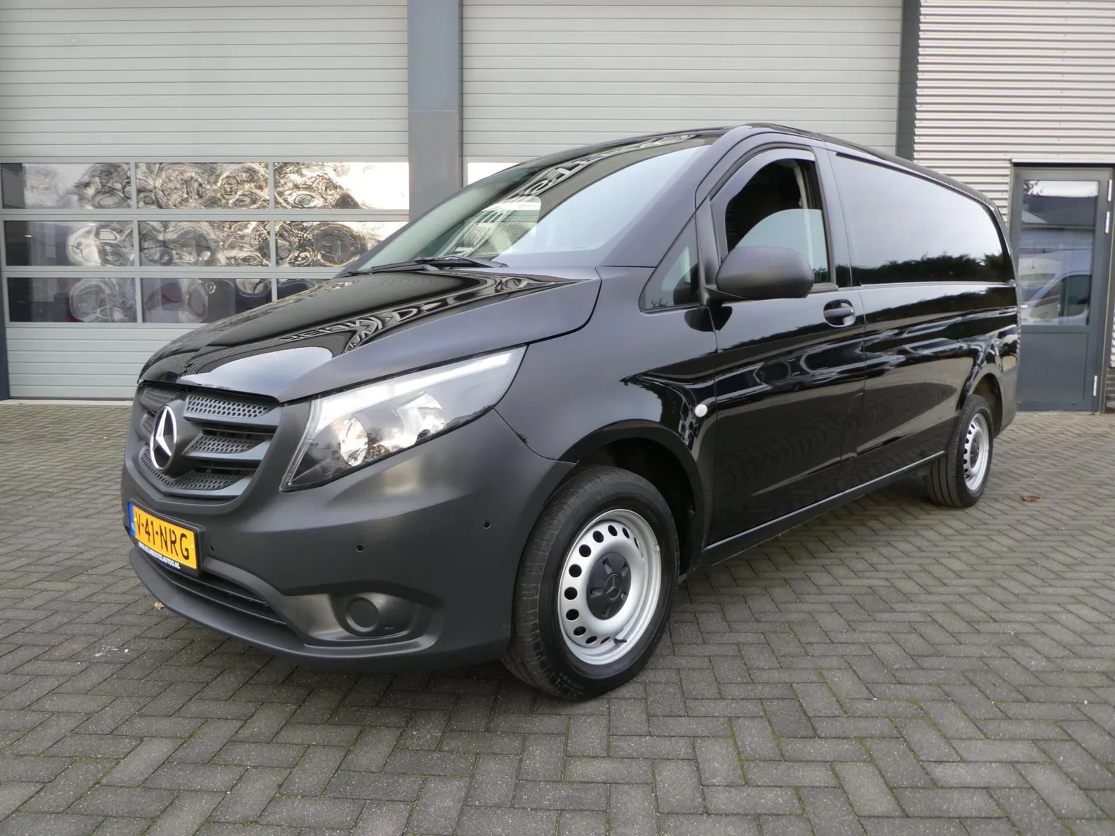 Mercedes-Benz Vito (2024) — foto 1