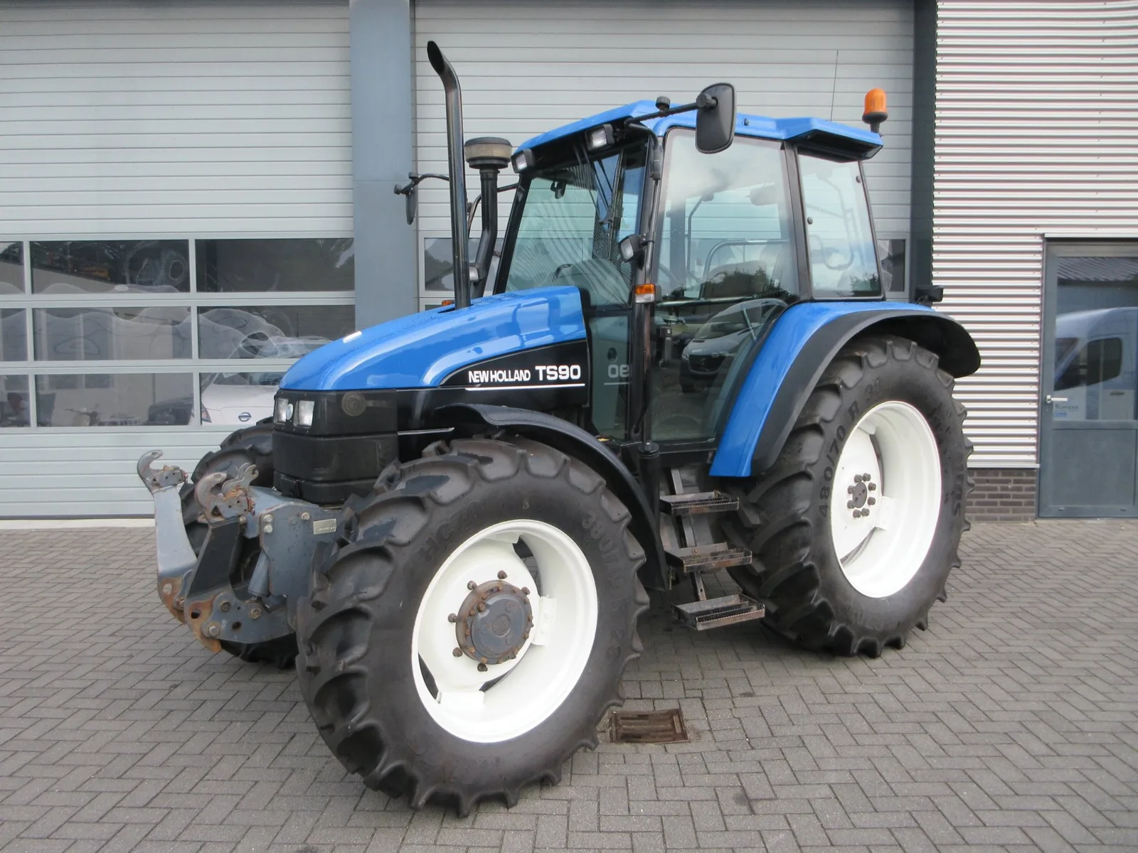 New Holland TS90 (1999) — foto 1