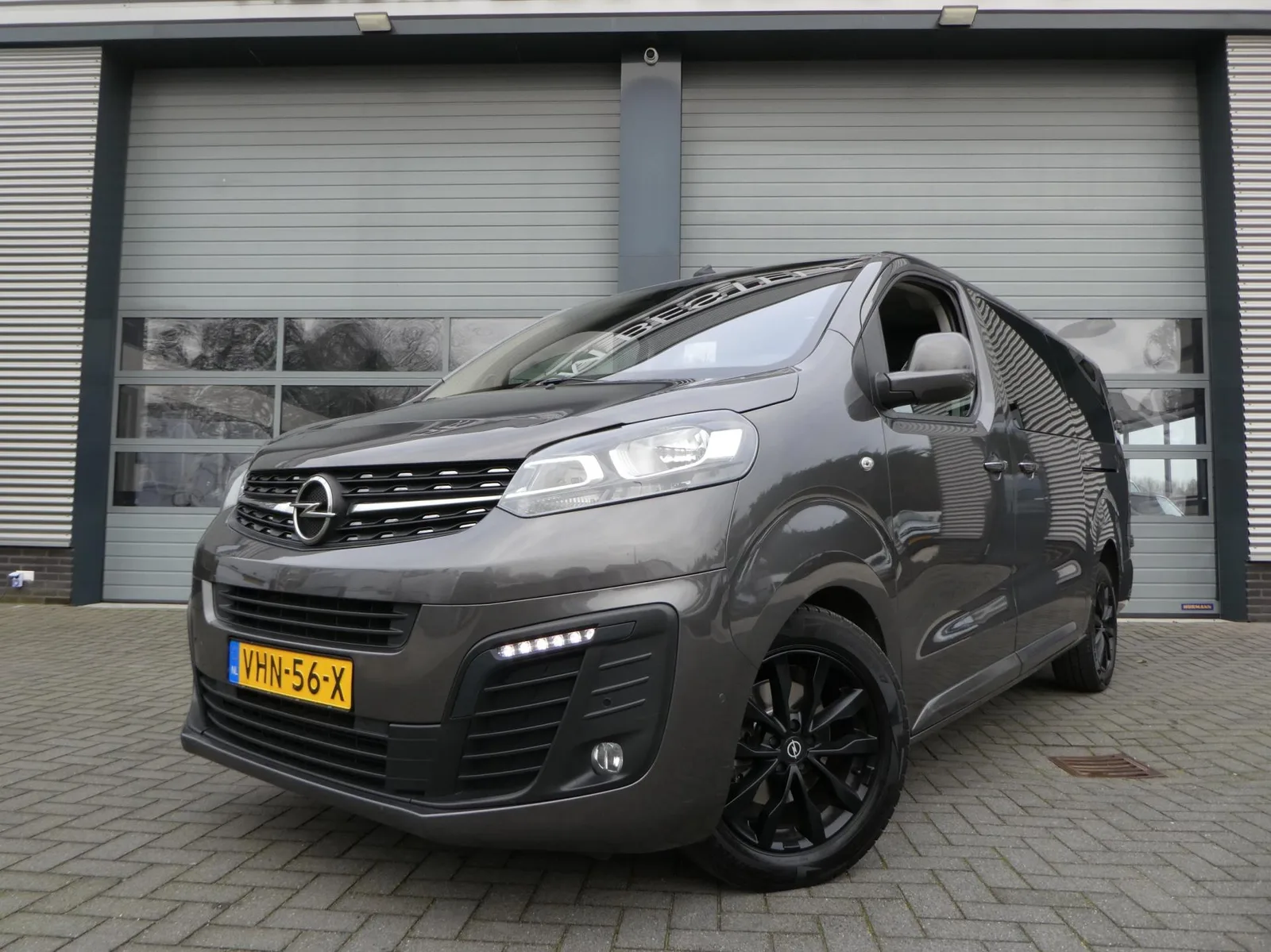 Opel Vivaro (2020) — foto 1