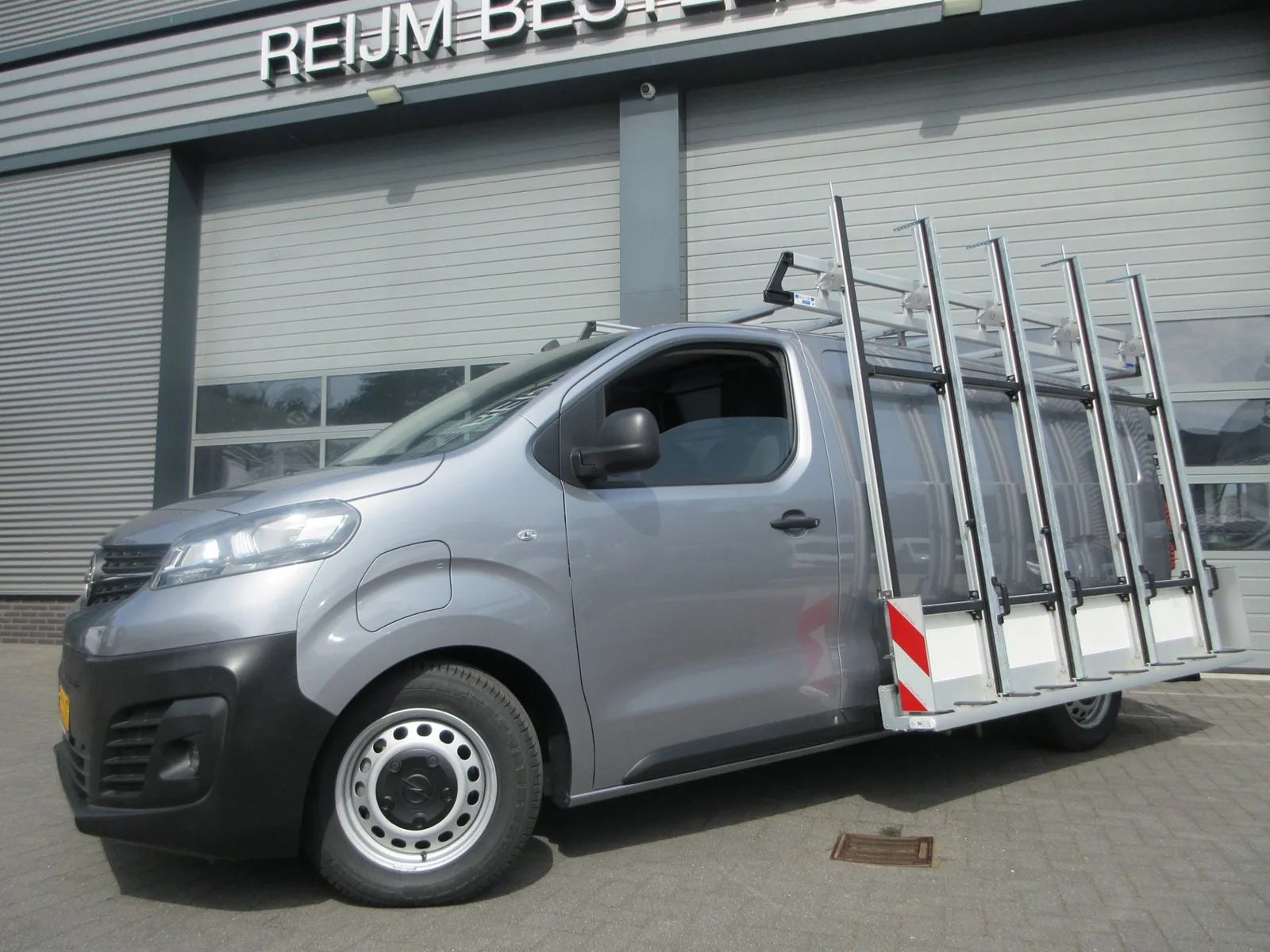 Opel Vivaro (2025) — foto 1