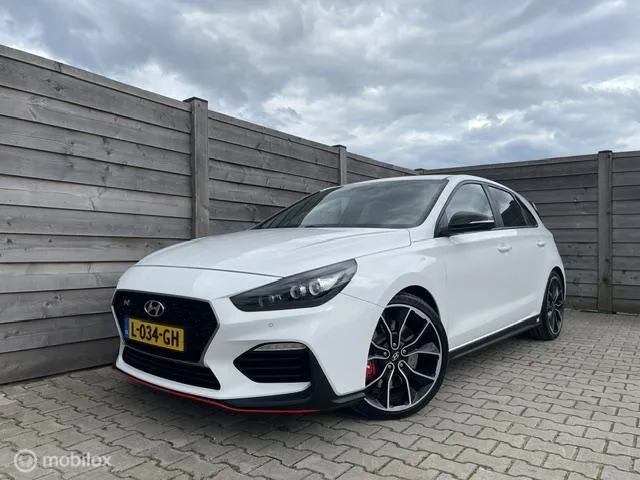 Hyundai i30 (2018) — foto 1