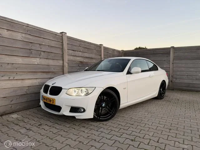 BMW 3-Serie (2011) — foto 1