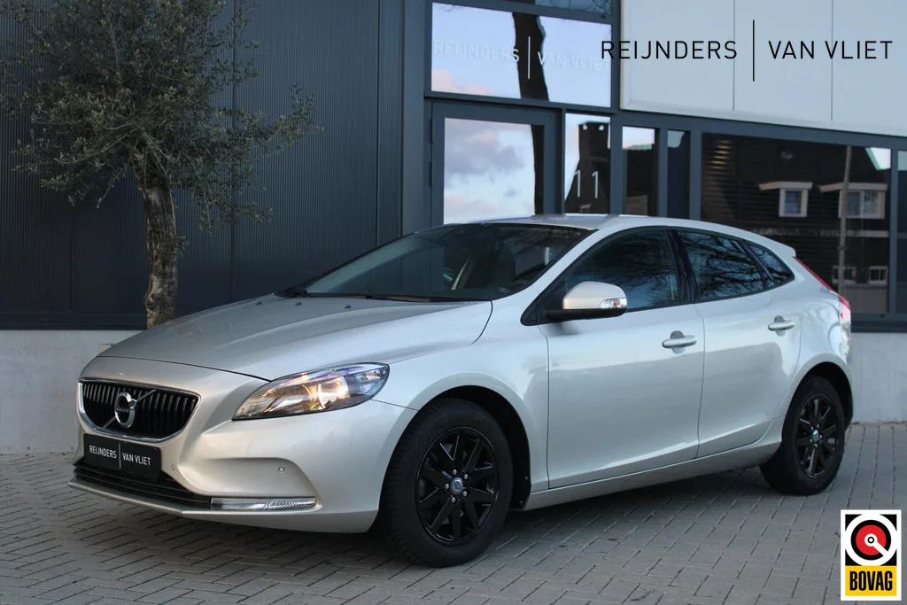 Volvo V40 (2016) — foto 1
