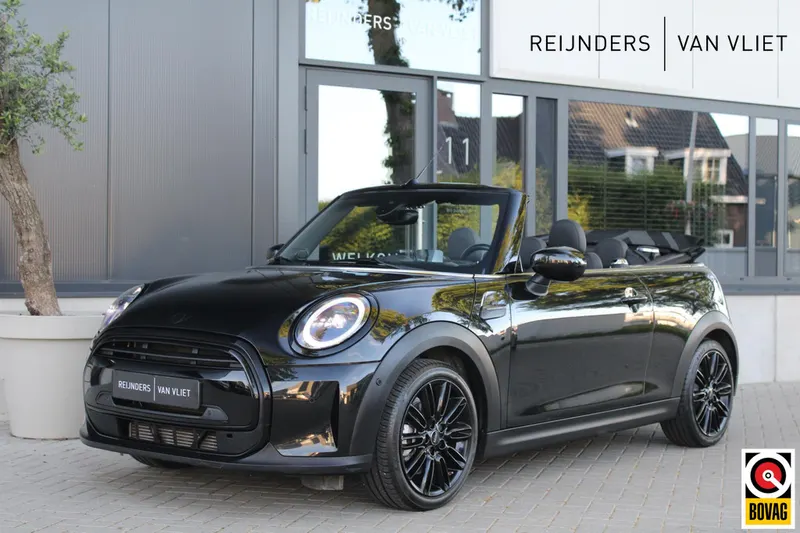 MINI Cooper (2023)