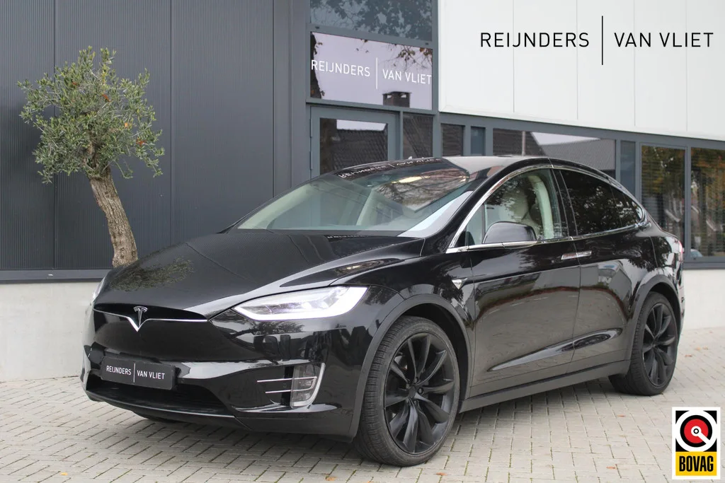 Tesla Model X (2018) — foto 1