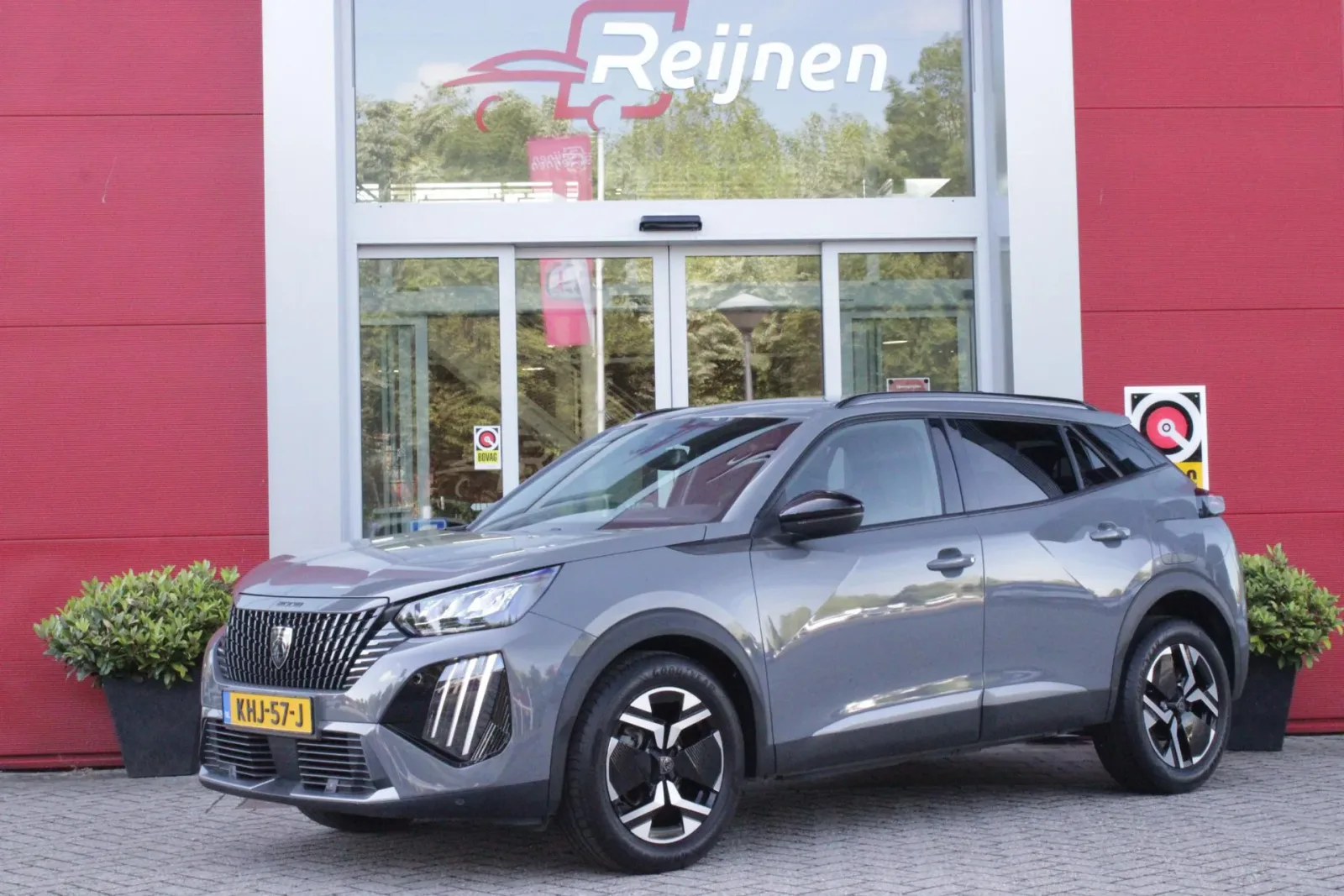 Peugeot 2008 (2025) — foto 1