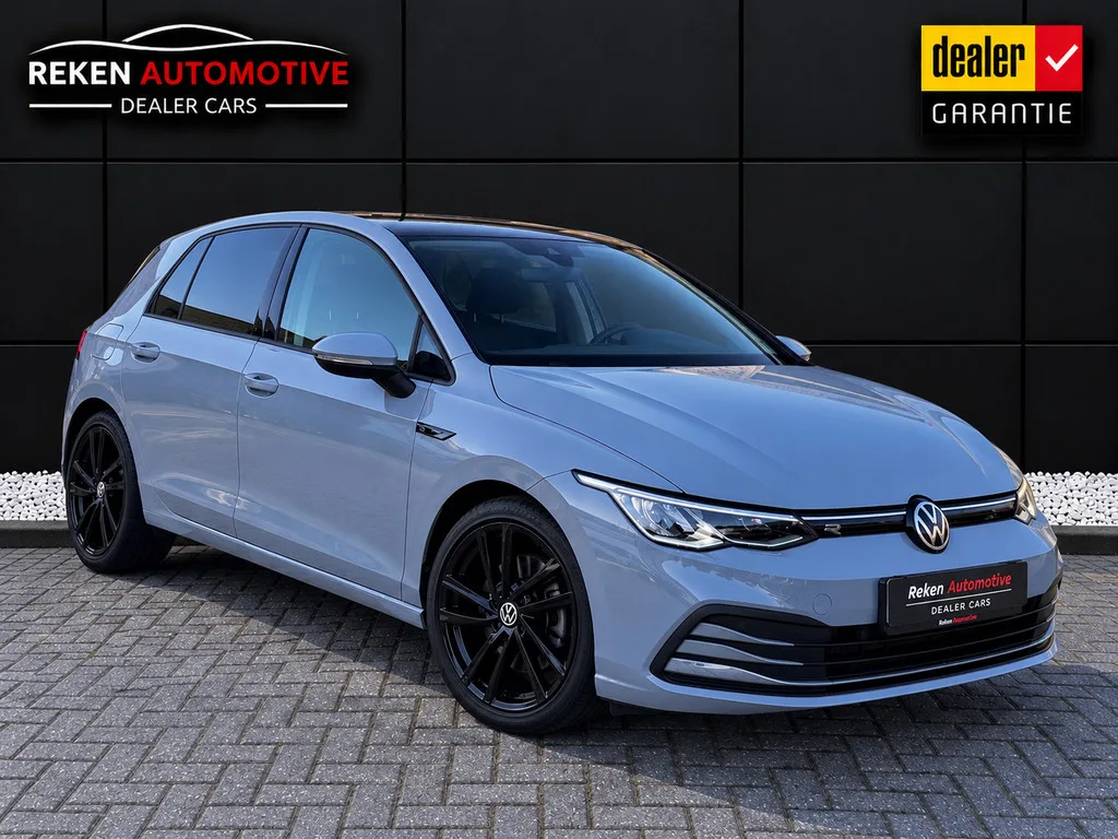 Volkswagen Golf (2021) — foto 1
