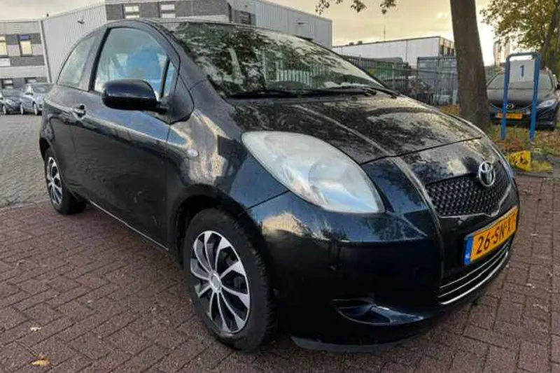 Toyota Yaris (2006)