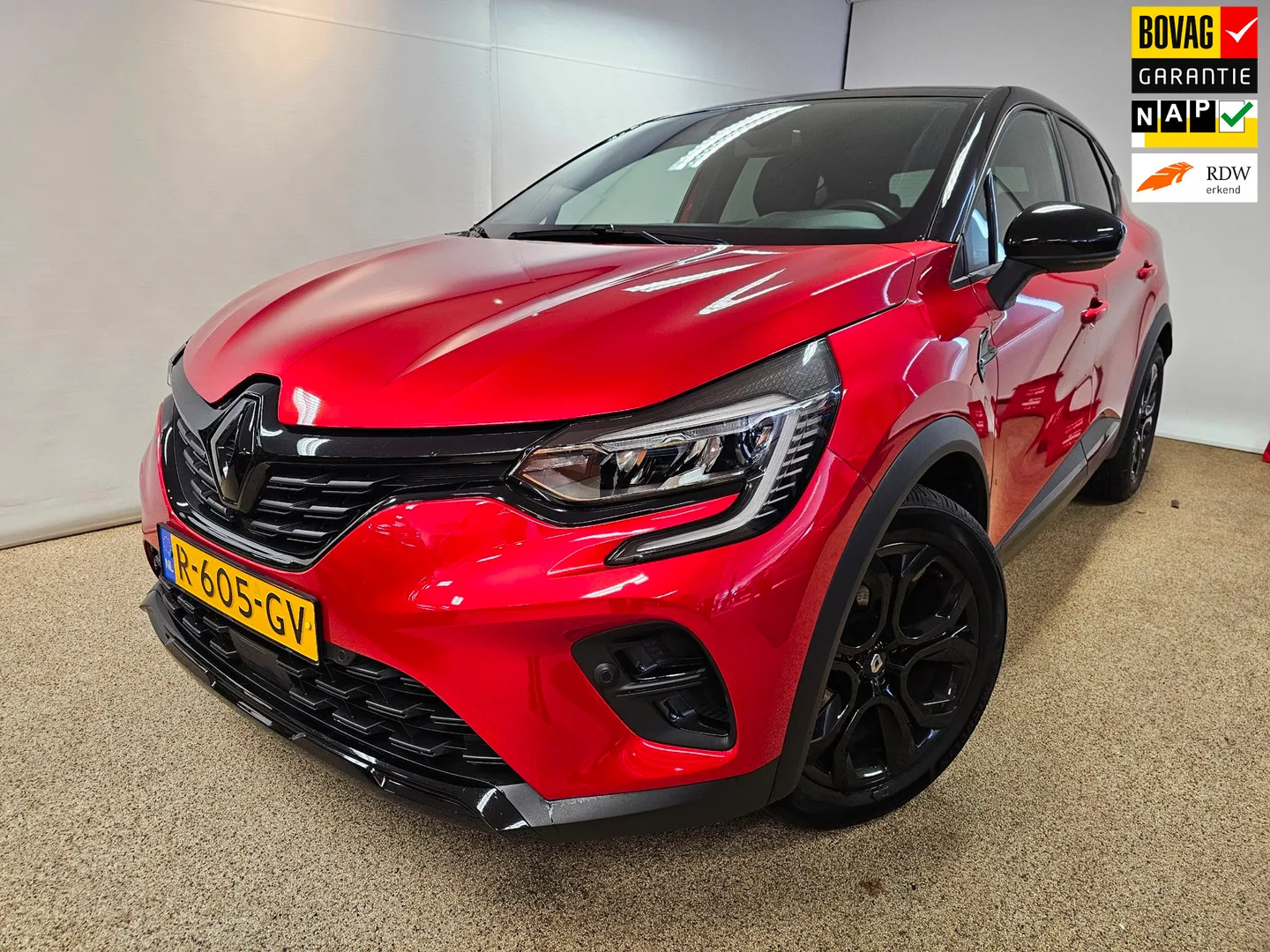 Renault Captur (2022) — foto 1