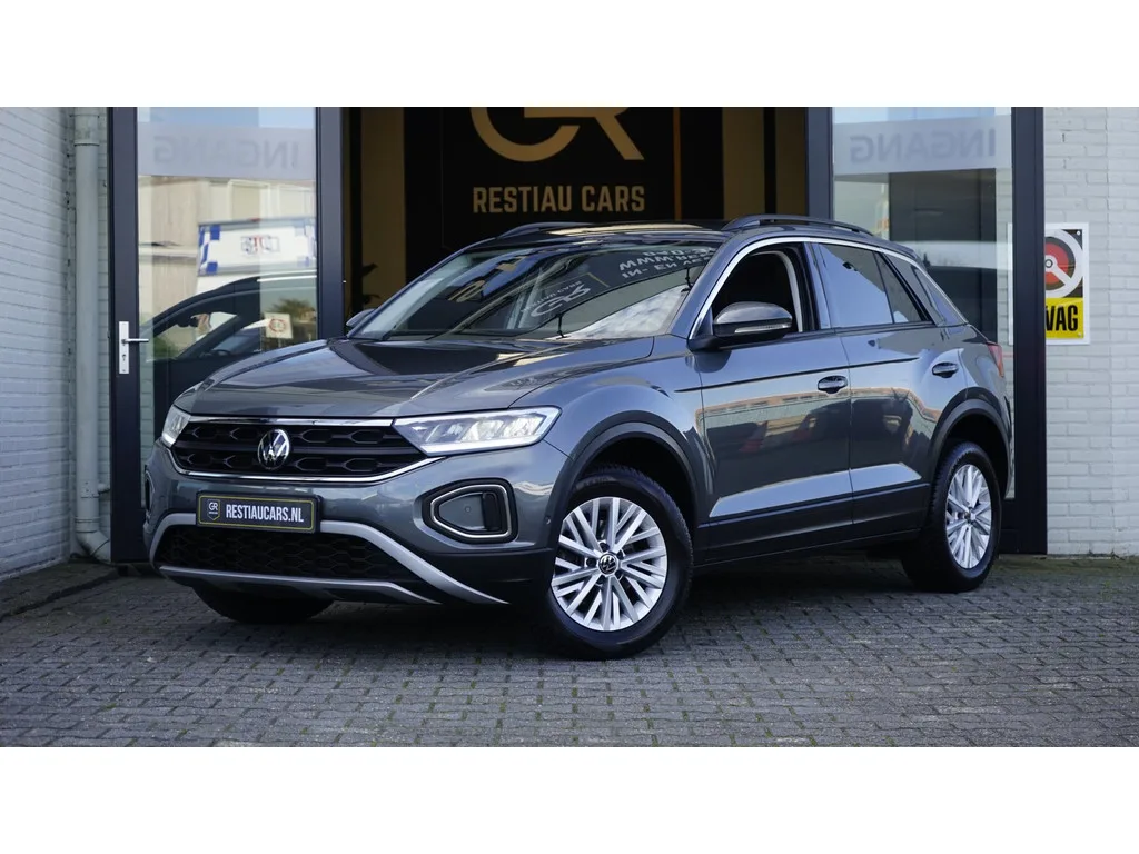 Volkswagen T-Roc (2022) — foto 1