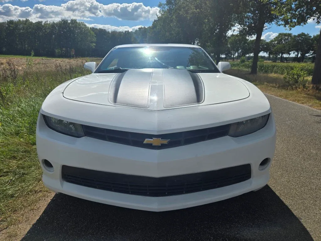 Chevrolet Camaro LS (2014) — foto 1