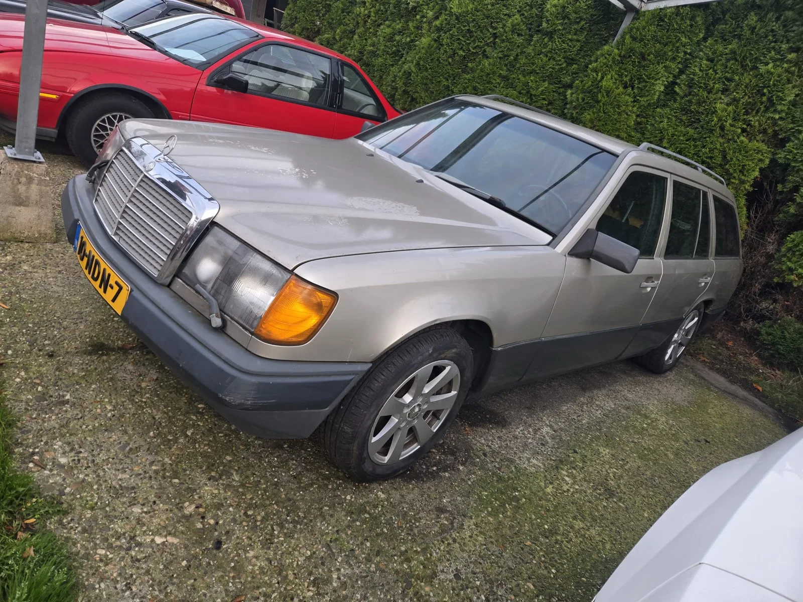Mercedes-Benz 300 TE (1986) — foto 1