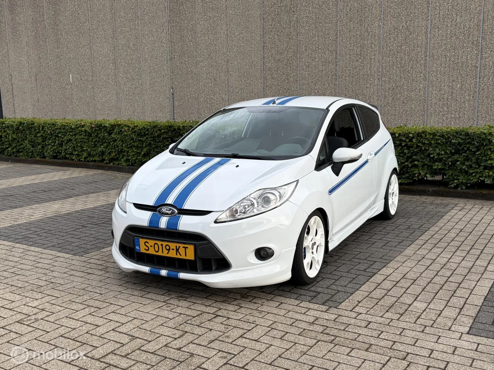Ford Fiesta (2010) — foto 1