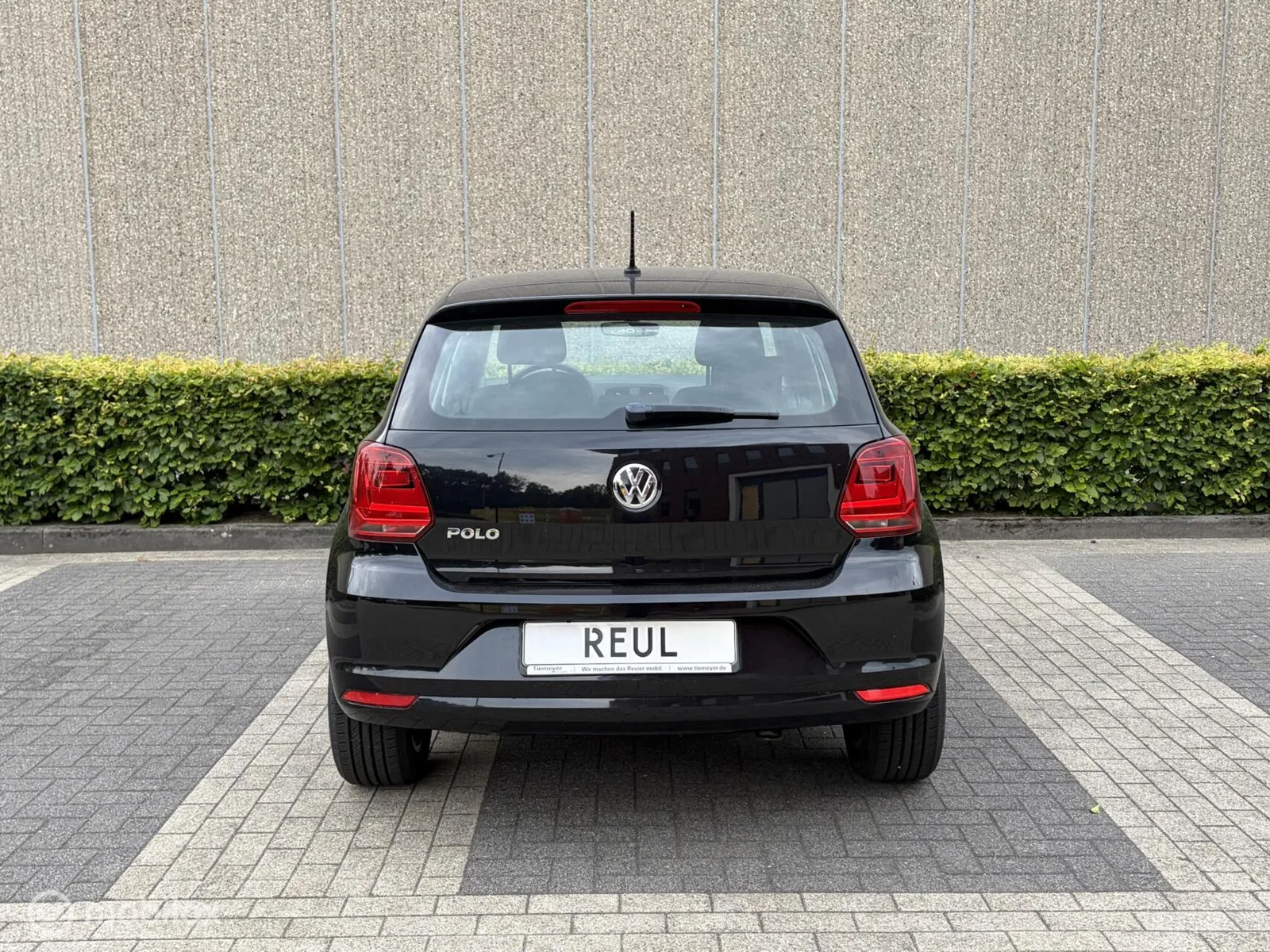 Volkswagen Polo (2015) — foto 1