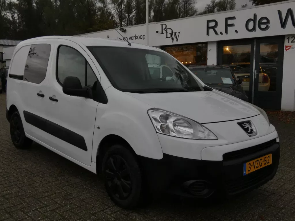 Peugeot Partner (2012) — foto 1
