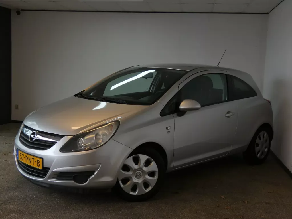 Opel Corsa (2011) — foto 1