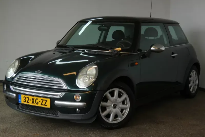 MINI One (2003)