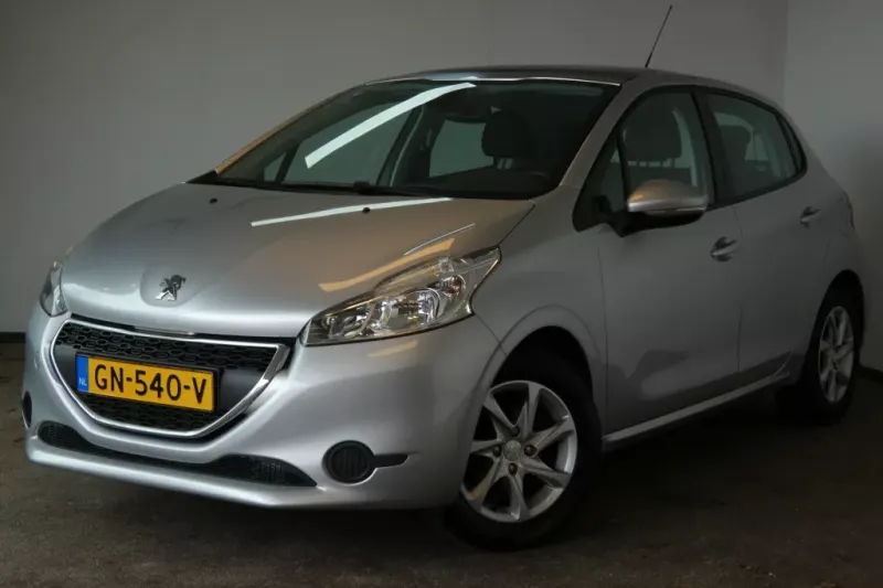 Peugeot 208 (2014)