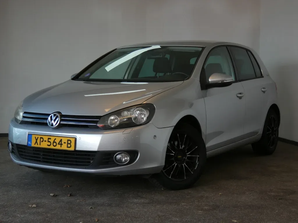 Volkswagen Golf (2010) — foto 1