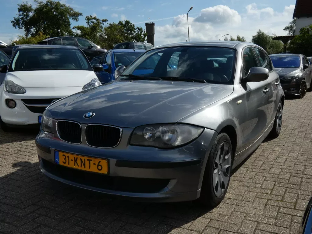 BMW 1-Serie (2010) — foto 1
