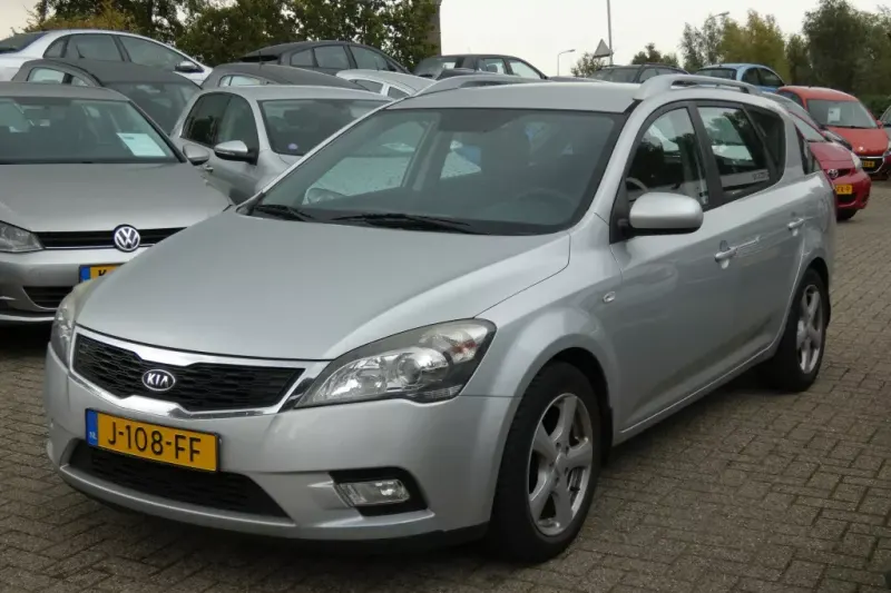 Kia Ceed (2010)
