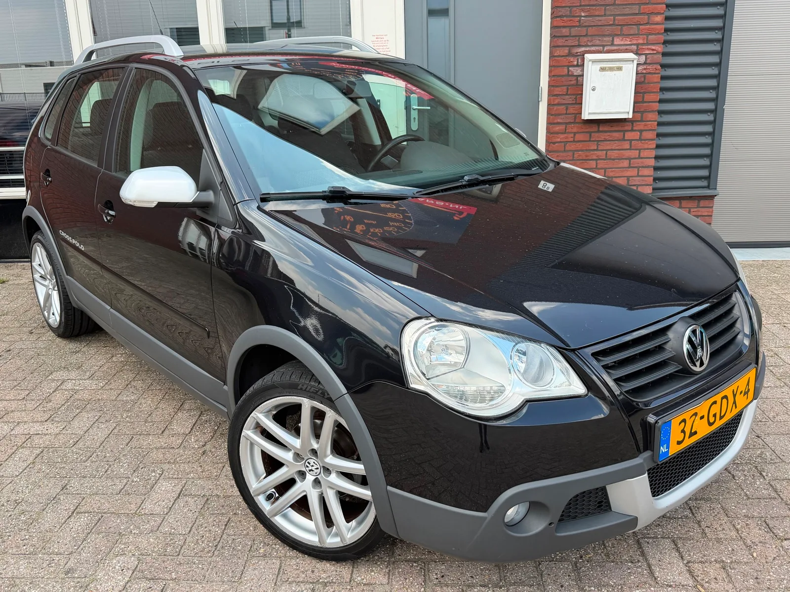 Volkswagen Polo (2008) — foto 1
