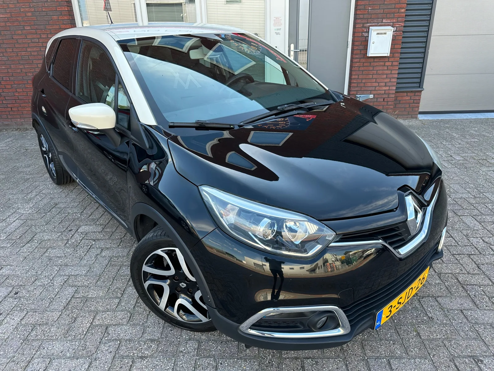 Renault Captur (2013) — foto 1
