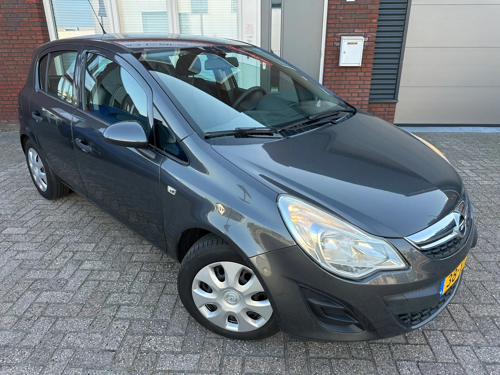 Opel Corsa (2011) — foto 1