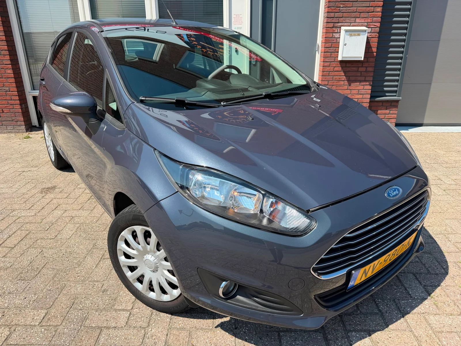 Ford Fiesta (2013) — foto 1