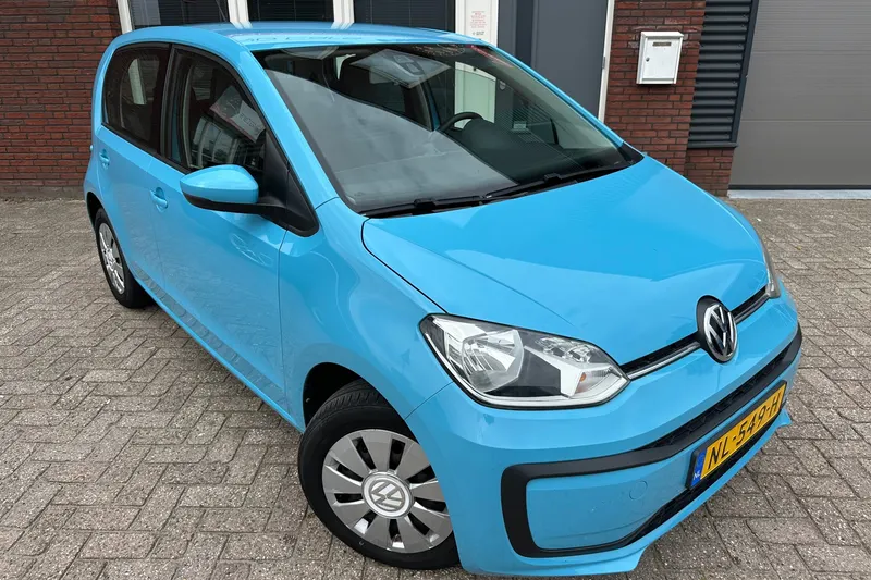 Volkswagen Up! (2017)