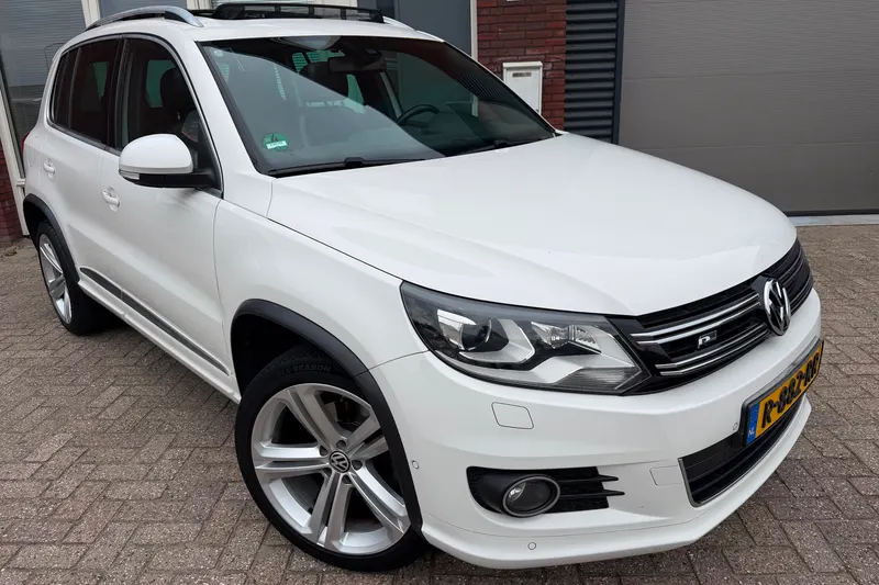 Volkswagen Tiguan (2012)