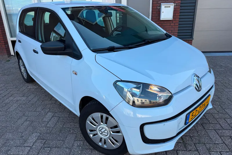Volkswagen Up! (2013)