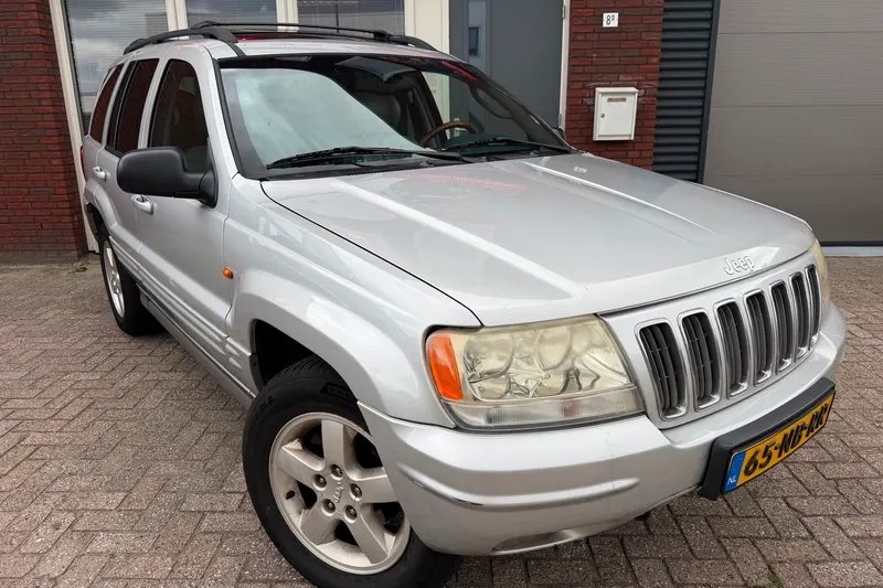 Jeep Grand Cherokee (2003)