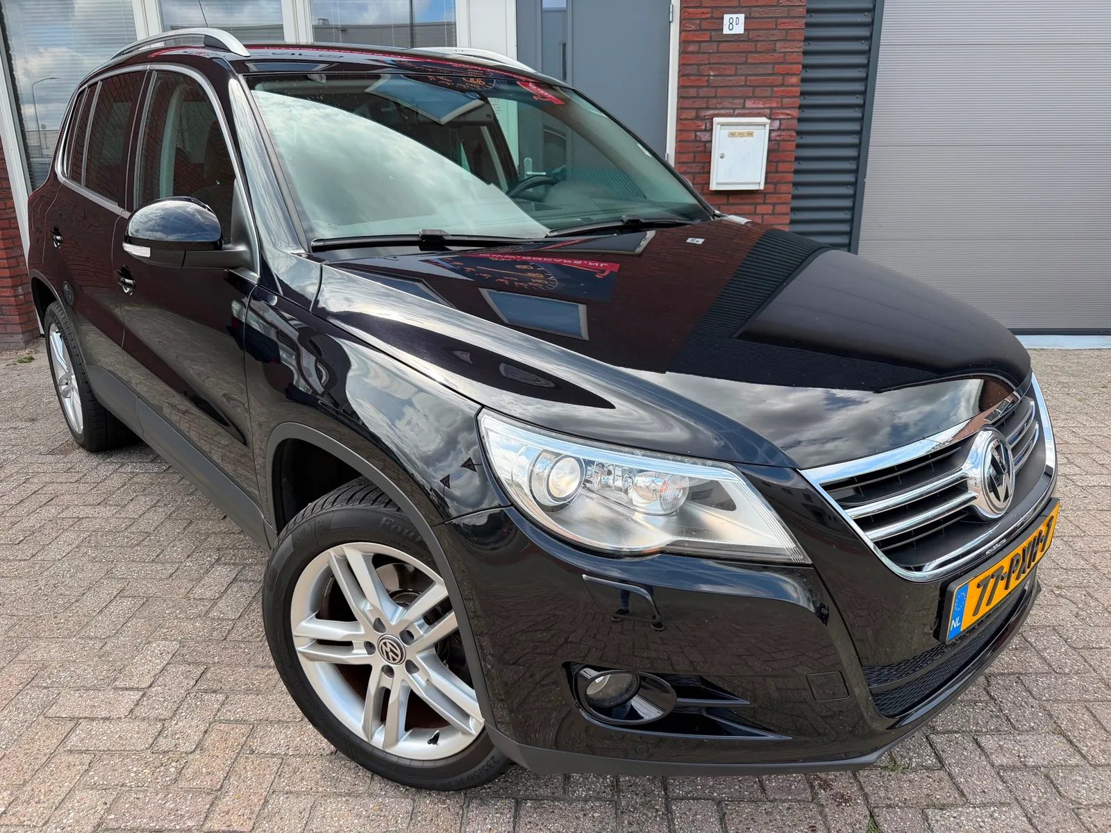 Volkswagen Tiguan (2011) — foto 1