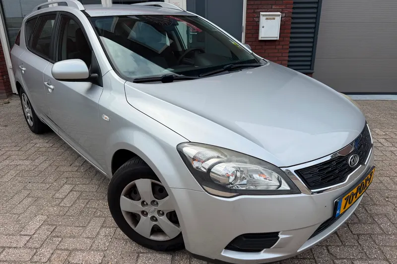 Kia Cee'd (2011)