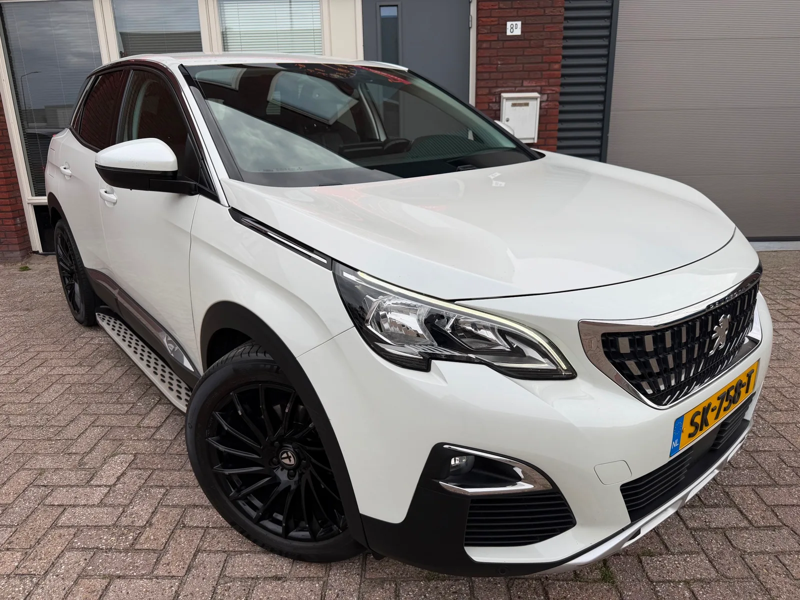 Peugeot 3008 (2018) — foto 1