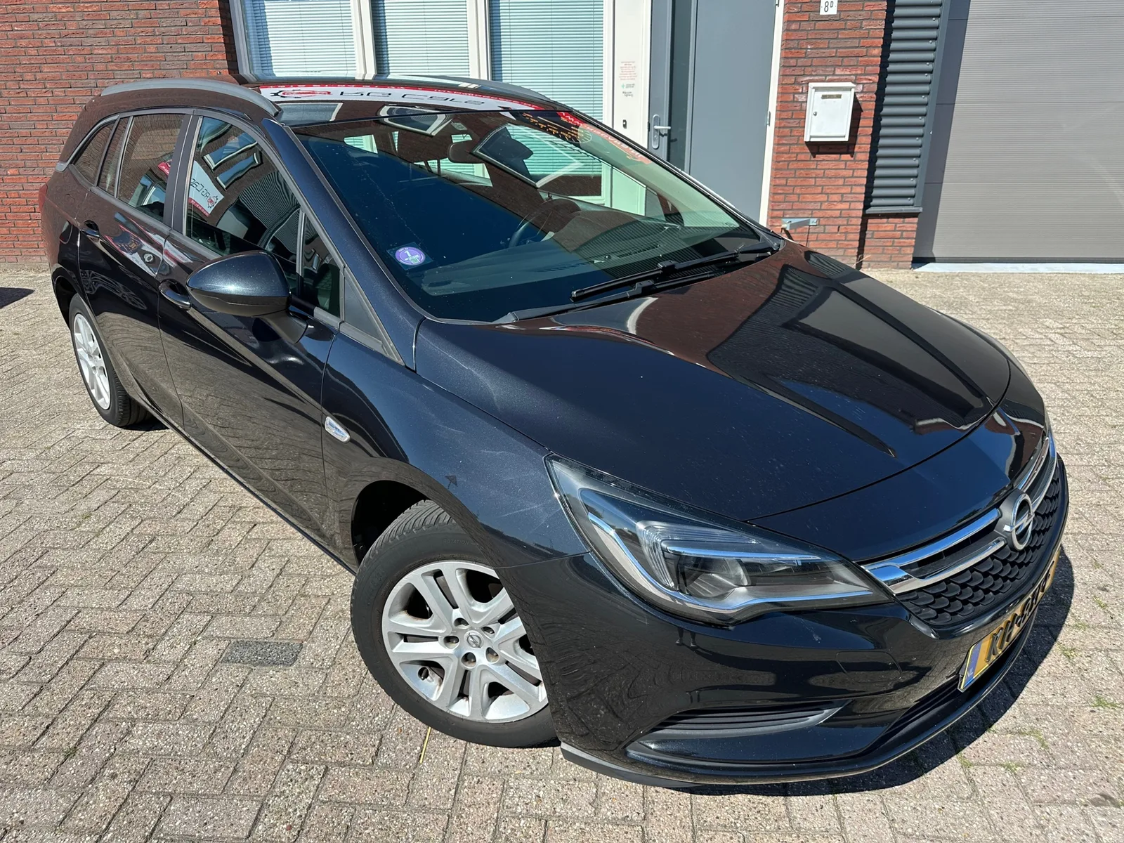 Opel Astra Sports Tourer (2016) — foto 1