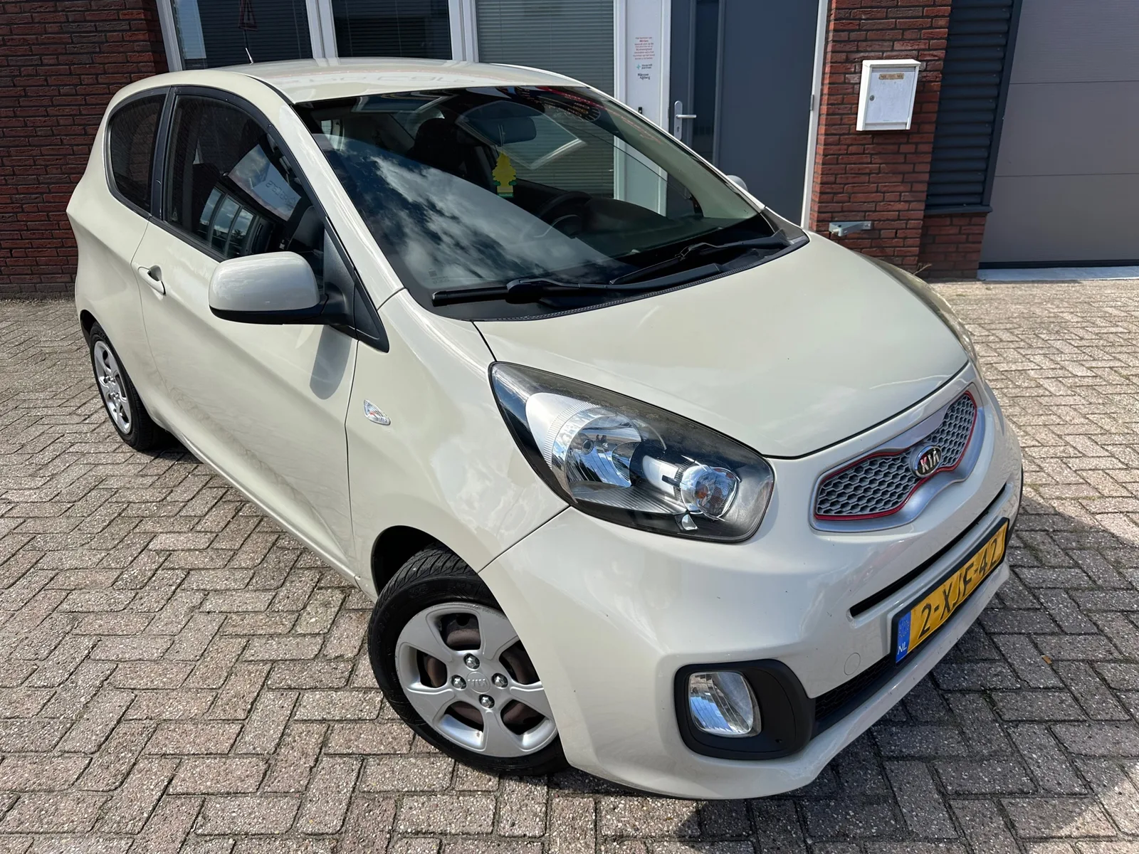 Kia Picanto (2012) — foto 1