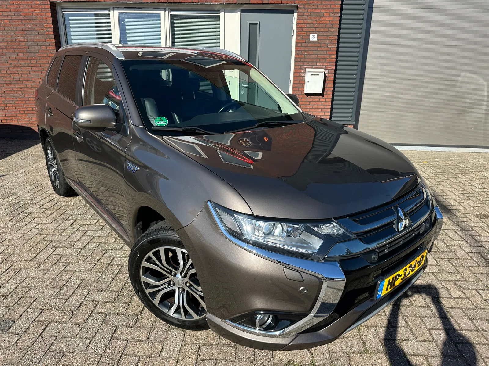 Mitsubishi Outlander (2015) — foto 1