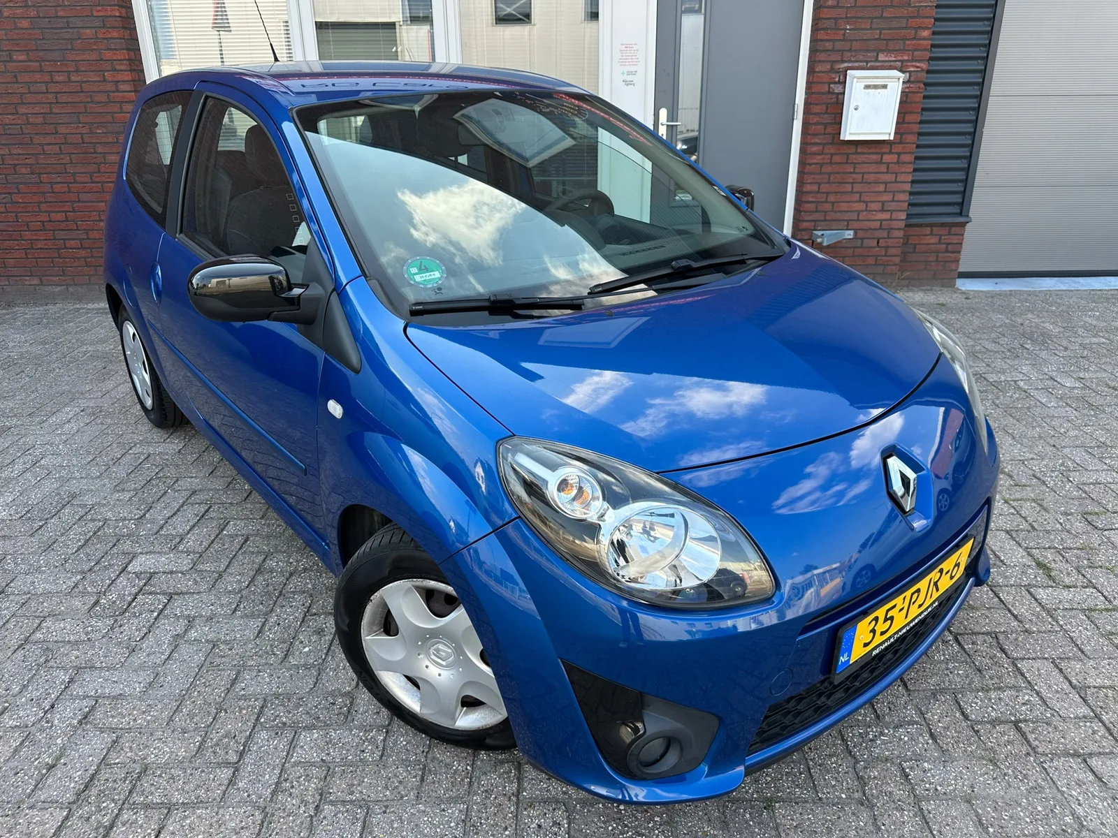 Renault Twingo (2011) — foto 1