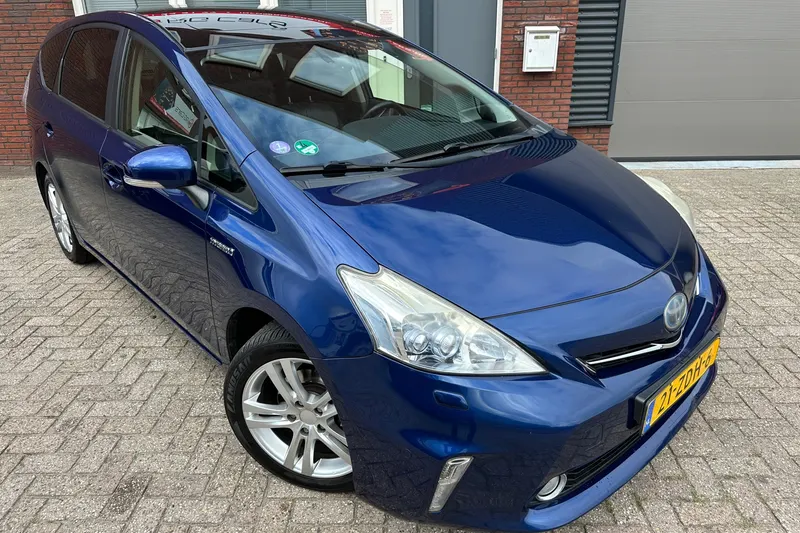 Toyota Prius (2012)