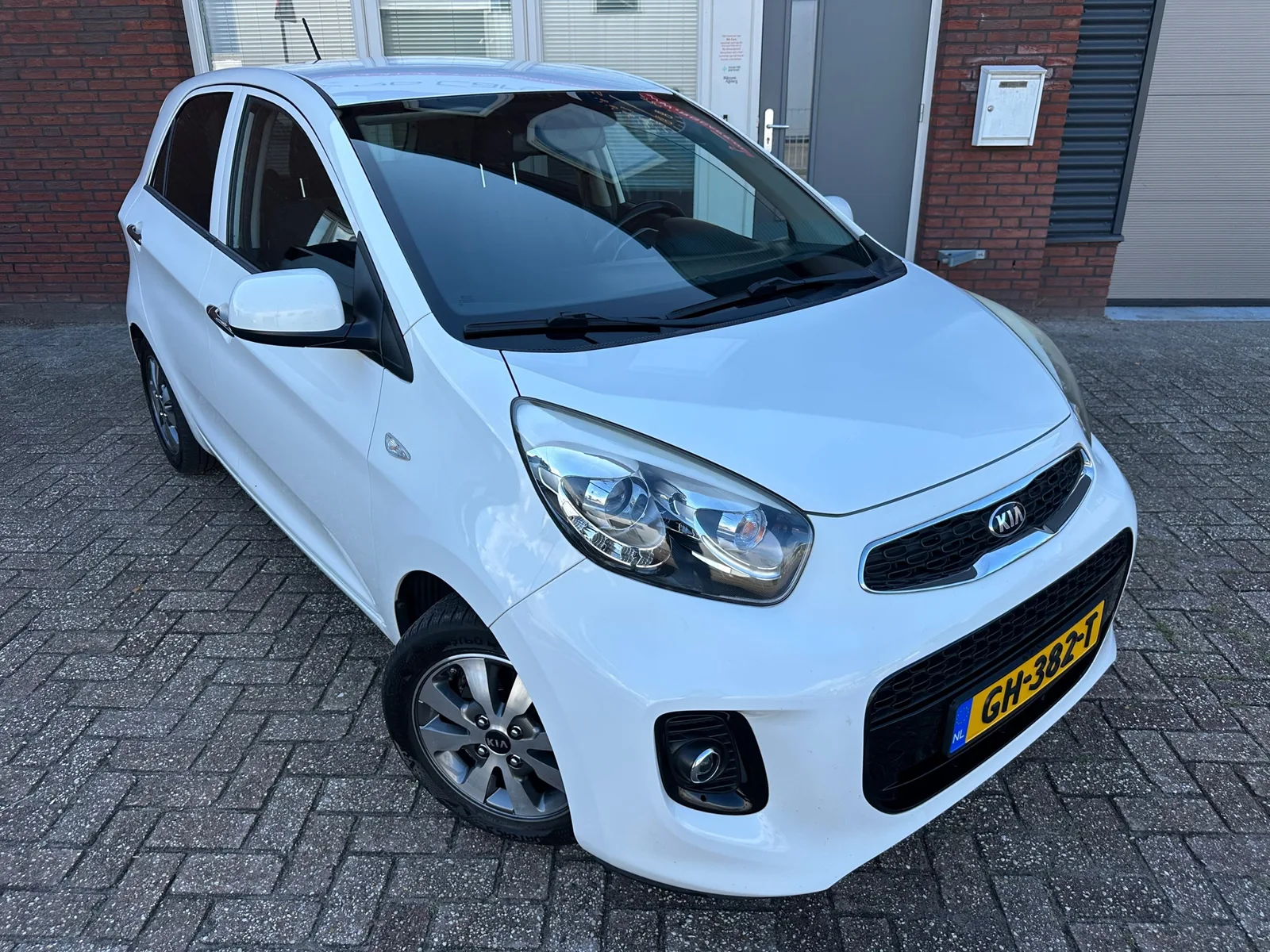 Kia Picanto (2015) — foto 1