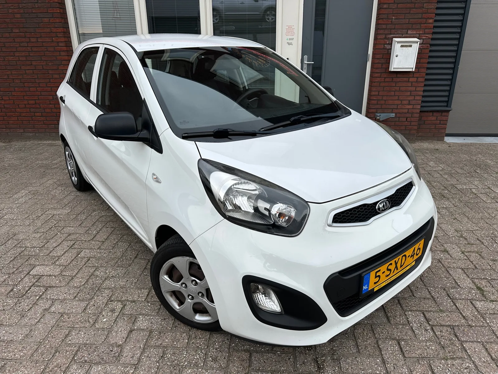 Kia Picanto (2013) — foto 1