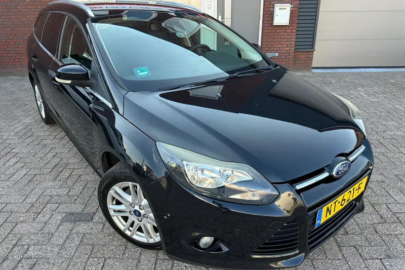 Ford Focus (2012)