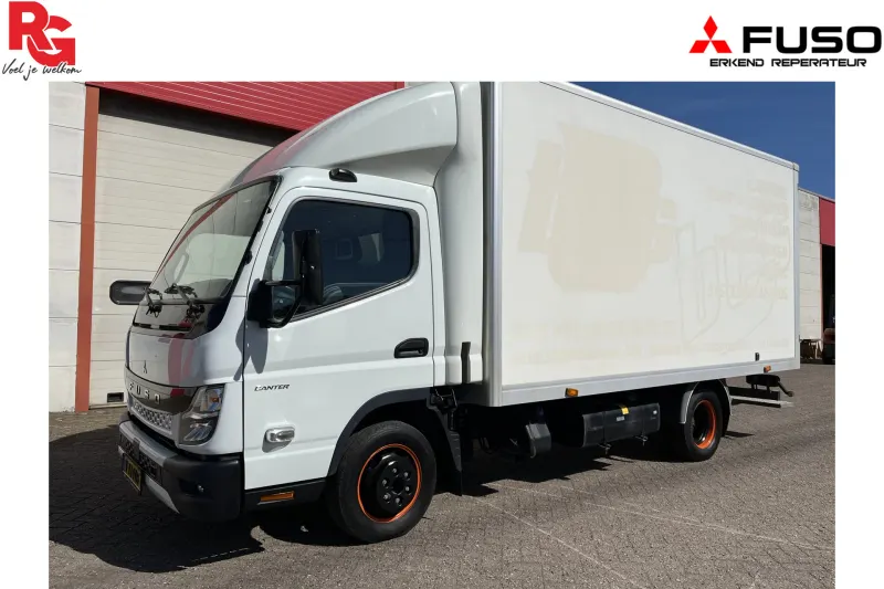 FUSO Canter (2023)