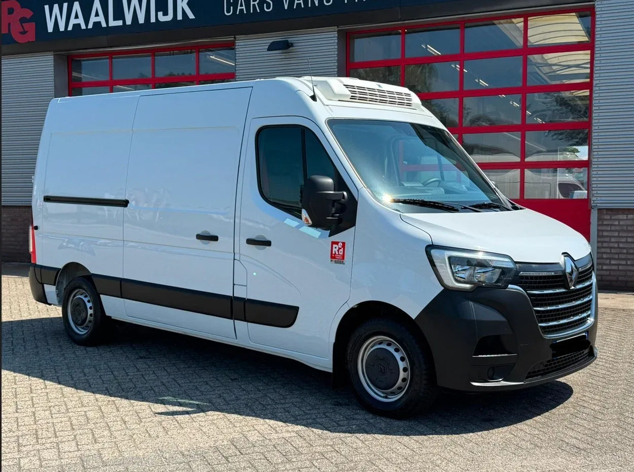 Renault Master (2024) — foto 1