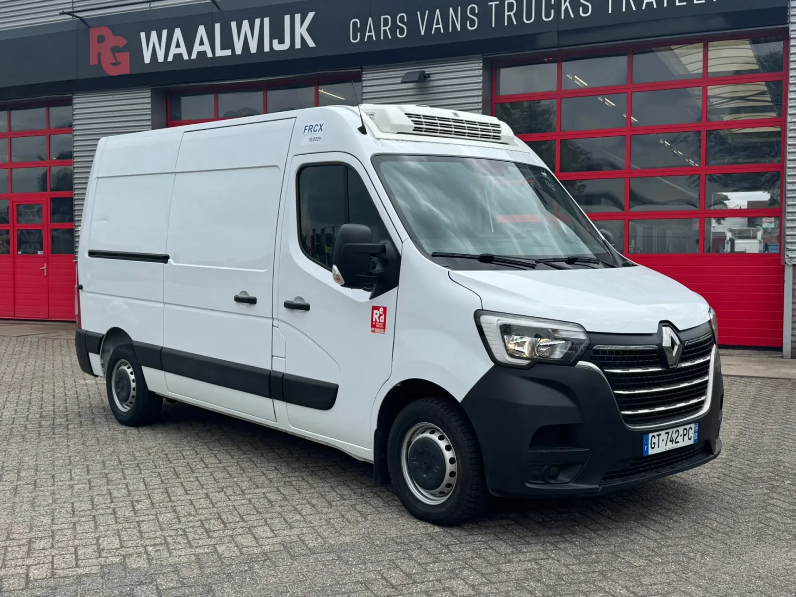 Renault Master (2024) — foto 1